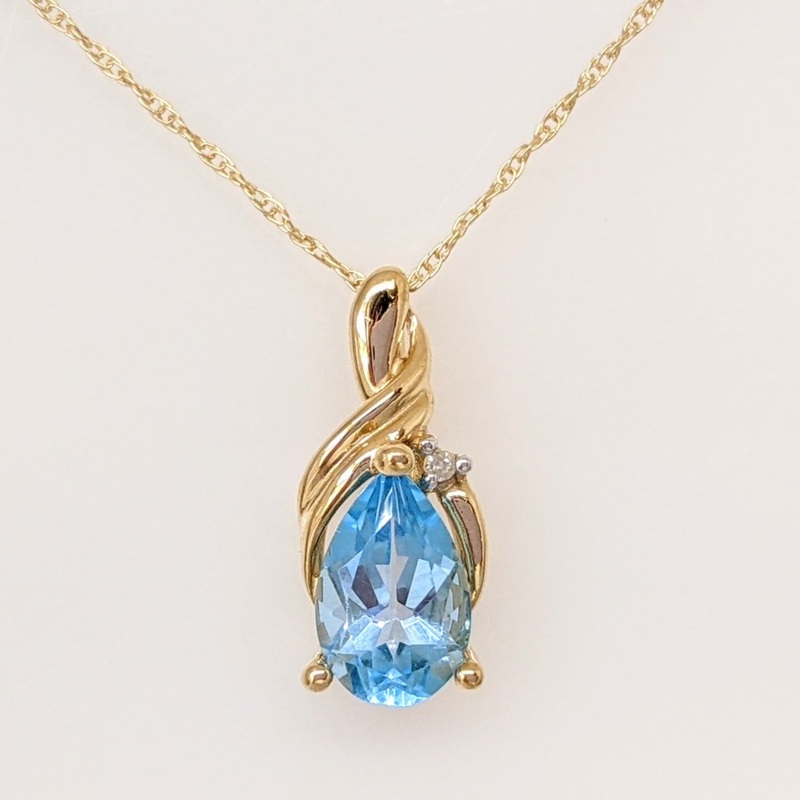 10K BLUE TOPAZ PEAR 6X9 WITH MELEE ESTATE PENDANT & CHAIN 1.8 GRAMS