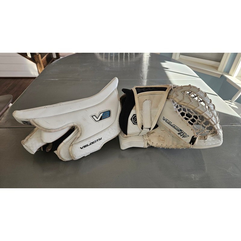 Vaughn Velocity V9 Glove & Blocker combo (Used)