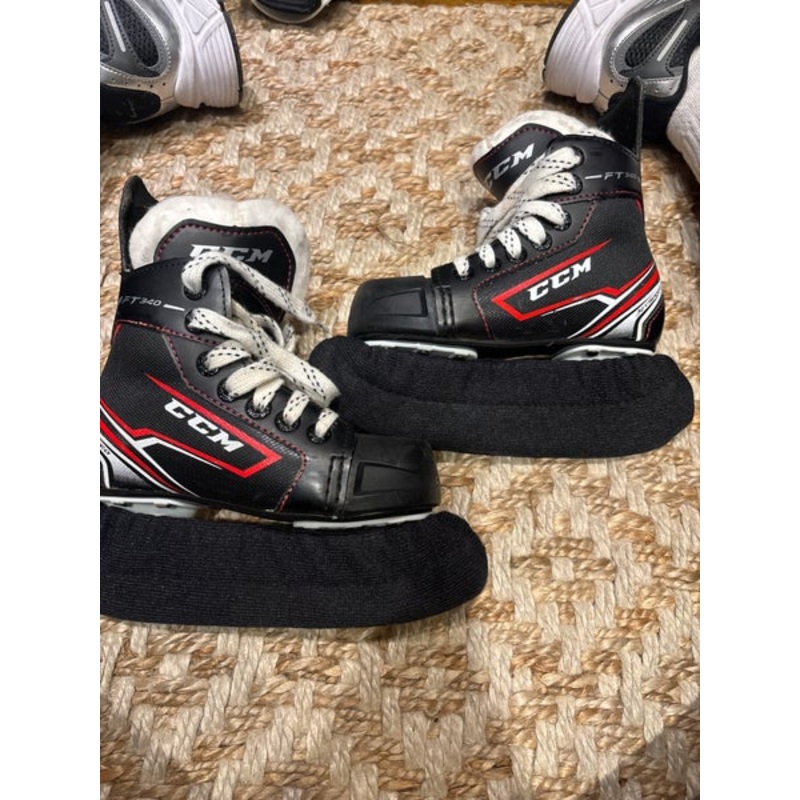 2017 CCM JetSpeed FT340 Hockey Skates Regular Width Pro Stock 11 (New)