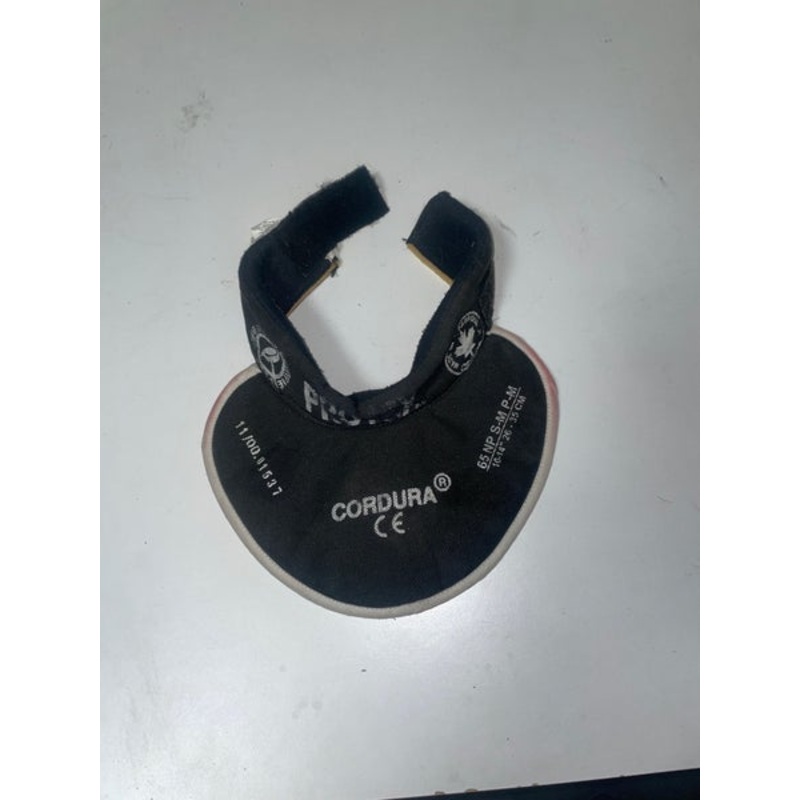 Hockey Neck Guard (used) 10-14