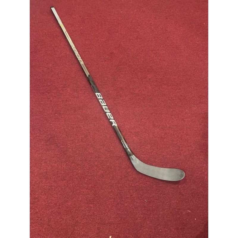 Bauer Vapor Hyperlite Left P28 82 Flex Pro Stock (New) Stick Item#HYP1P