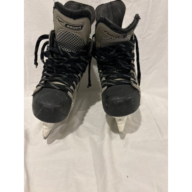 Used Bauer 7.5 Vapor Hockey Skates