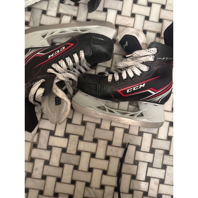 2017 CCM JetSpeed FT340 Hockey Skates Regular Width 13 (New)
