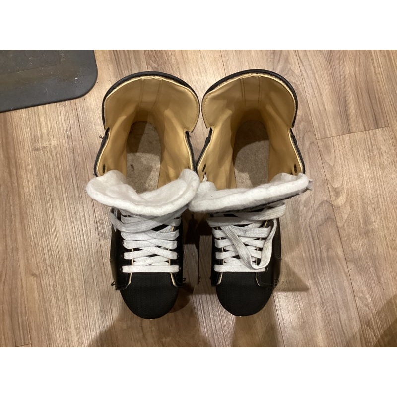 Used Bauer Charger Hockey Skates 7