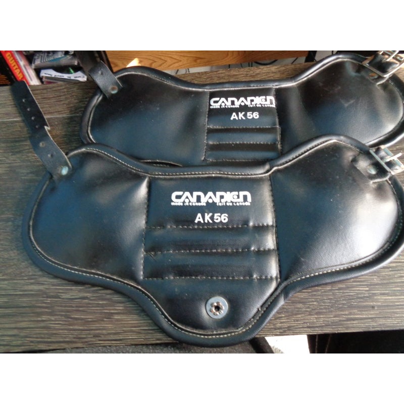 New vintage ” Canadien” Defenseman ankle guards