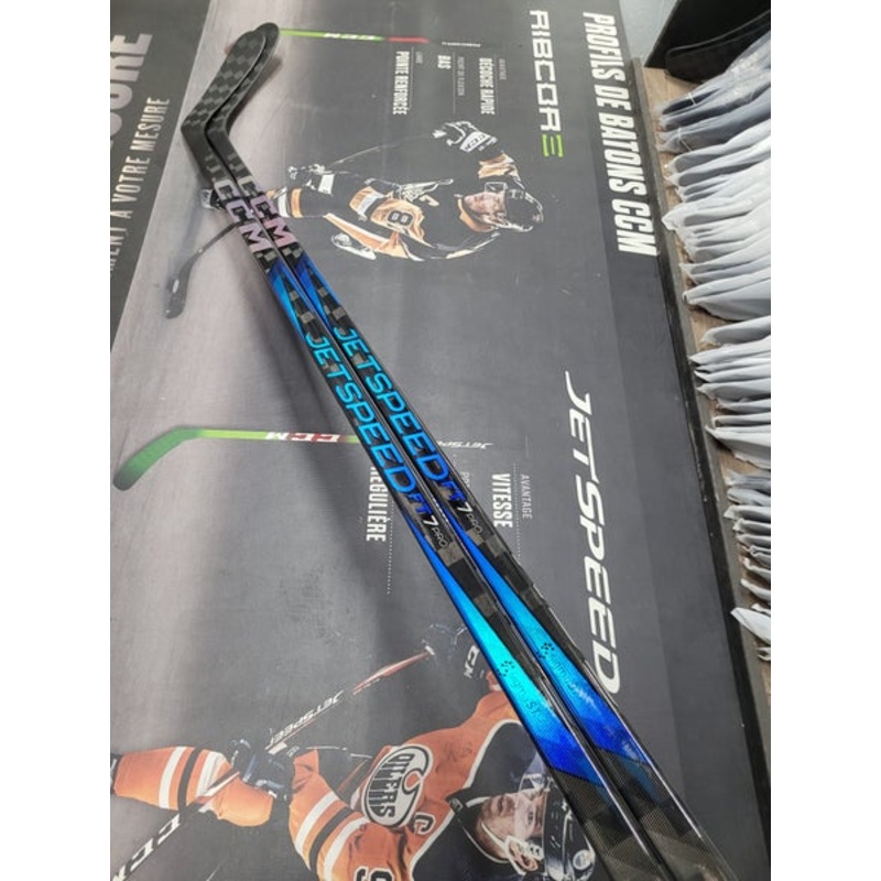2 PACK | P29 | 95 Flex NEW! Senior CCM Jetspeed FT7 Pro Right Handed Hockey Stick P29 Pro Stock