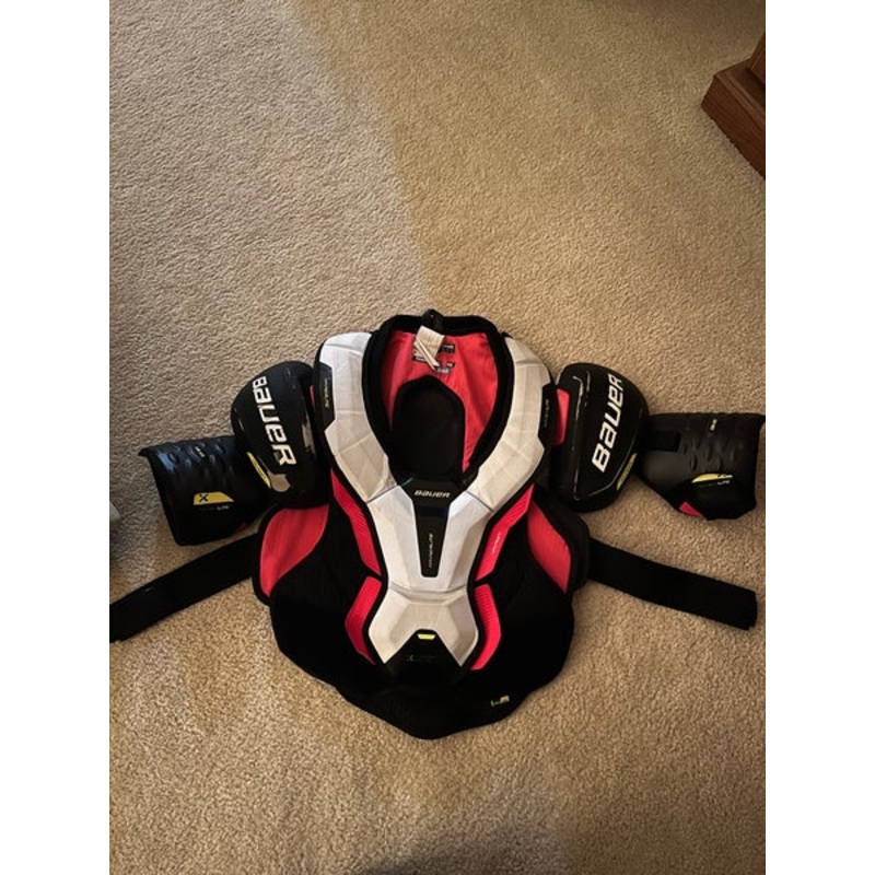 Used senior large Bauer vapor hyperlite shoulder pads