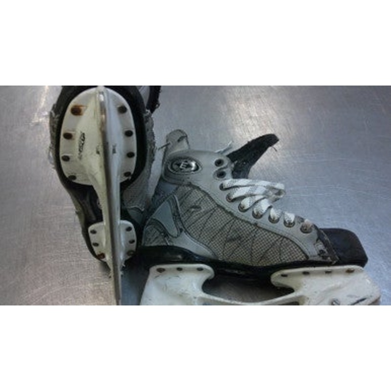 Used Easton Z-AIR Junior Hockey Skate Junior 05 11339-S000196212